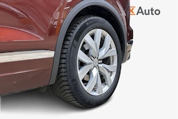 met. punainen Volkswagen Touareg 2019 kuva 12.