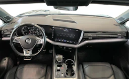 musta Volkswagen Touareg 2019 kuva 7.