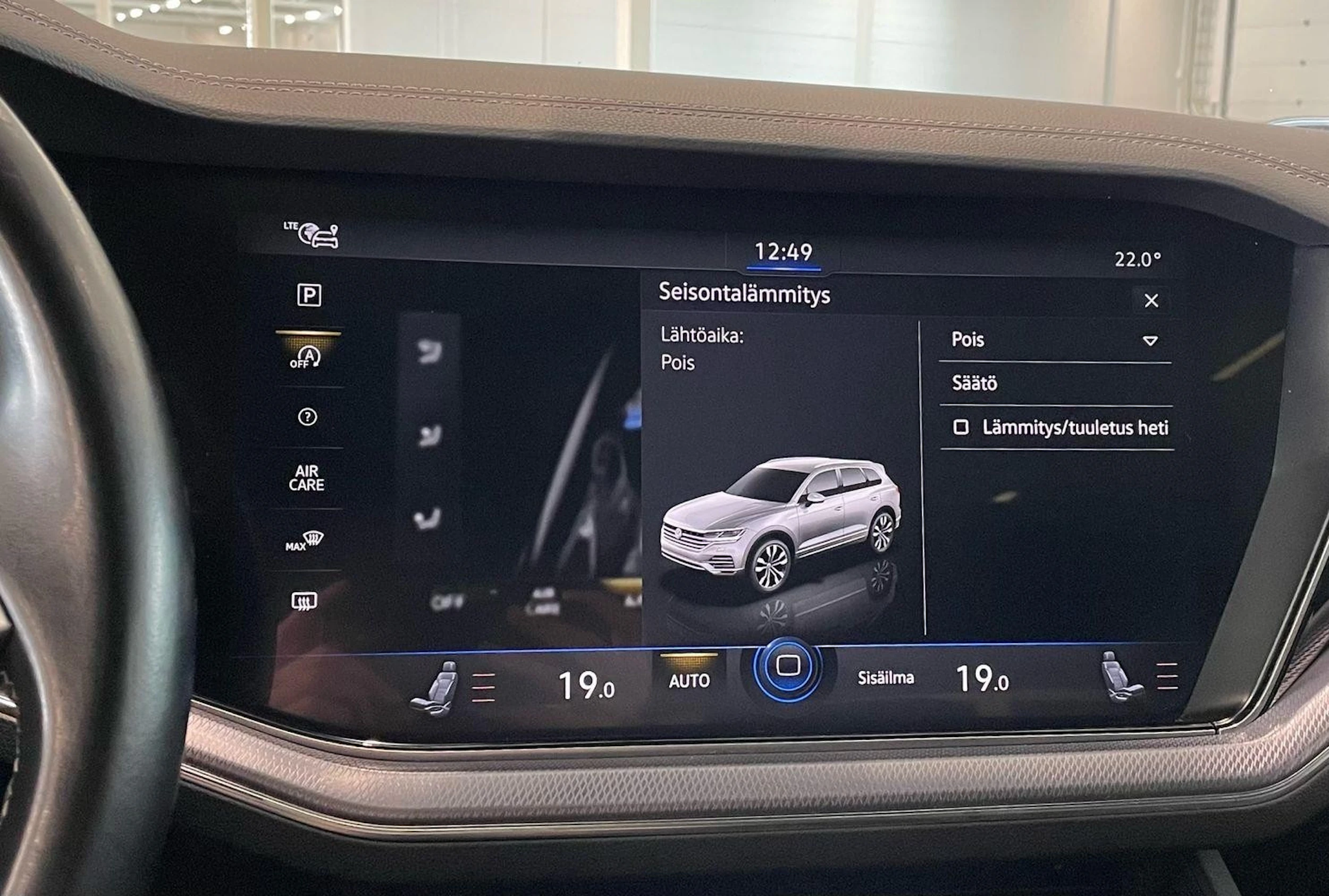 musta Volkswagen Touareg 2019 kuva 26.