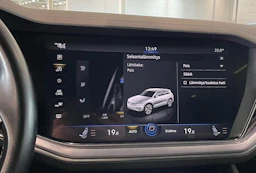 musta Volkswagen Touareg 2019 kuva 26.