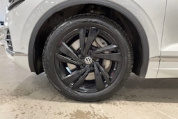 Valkoinen Volkswagen TOUAREG 2020 kuva 9.