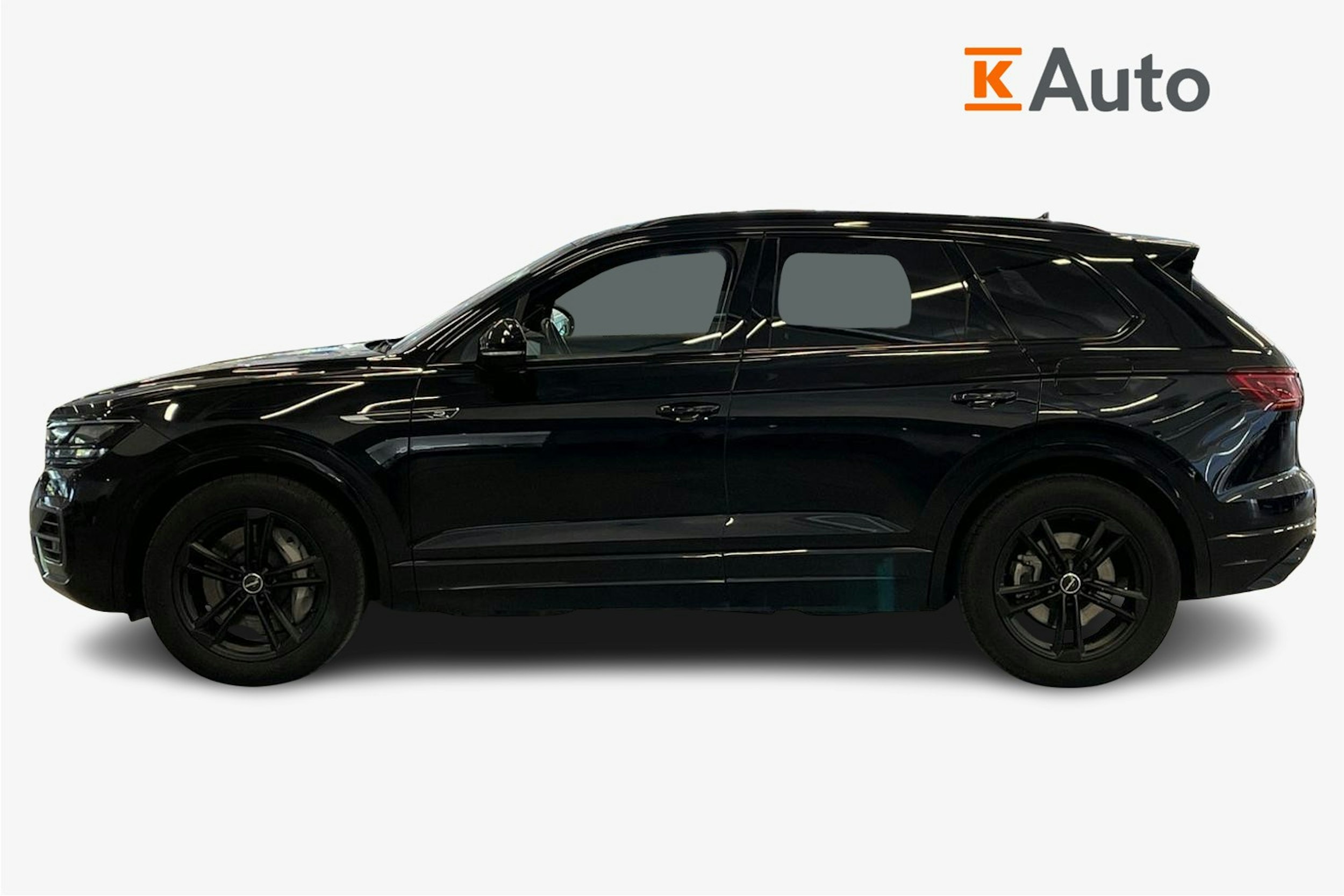 musta Volkswagen Touareg 2021 kuva 6.