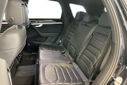 musta Volkswagen Touareg 2021 kuva 10.