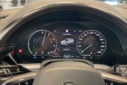 musta Volkswagen Touareg 2021 kuva 14.