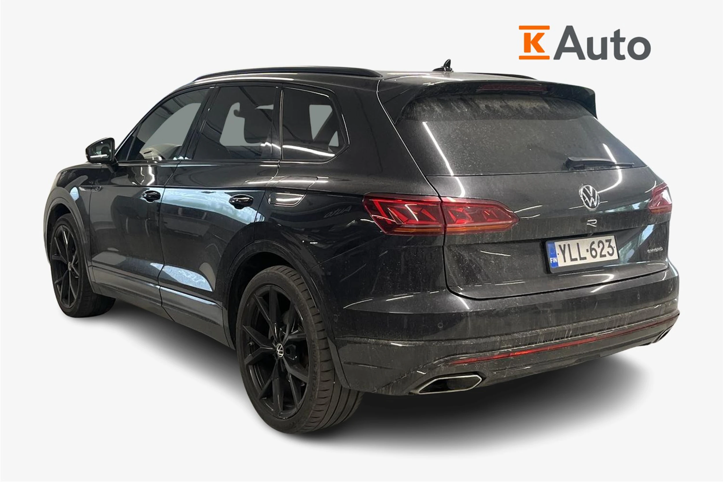 Musta Volkswagen TOUAREG 2020 kuva 2.