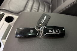 musta Volkswagen Touareg 2021 kuva 34.