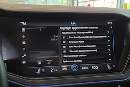 musta Volkswagen Touareg 2021 kuva 14.