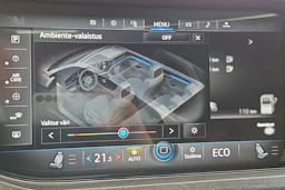 musta Volkswagen Touareg 2021 kuva 15.