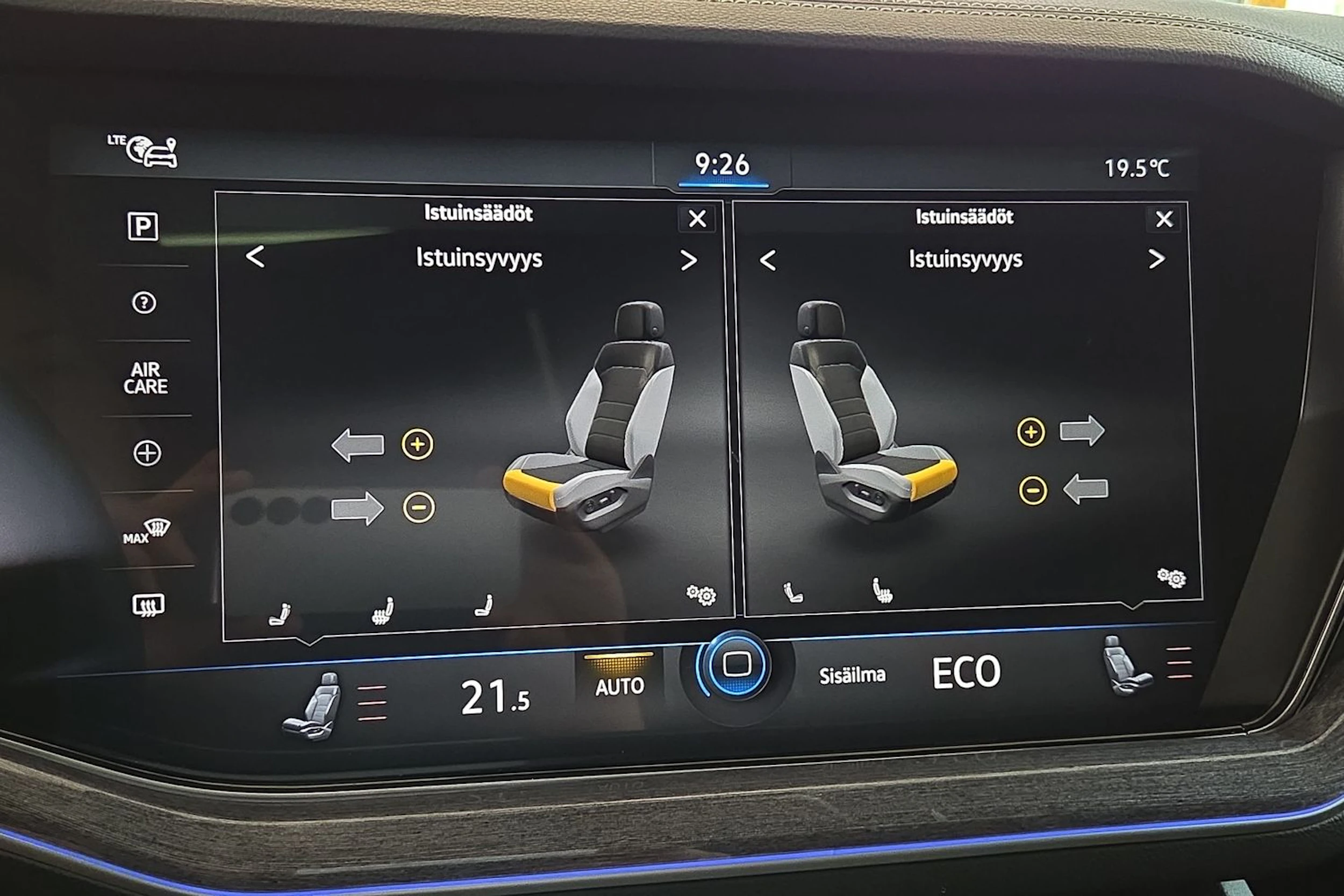 musta Volkswagen Touareg 2021 kuva 17.