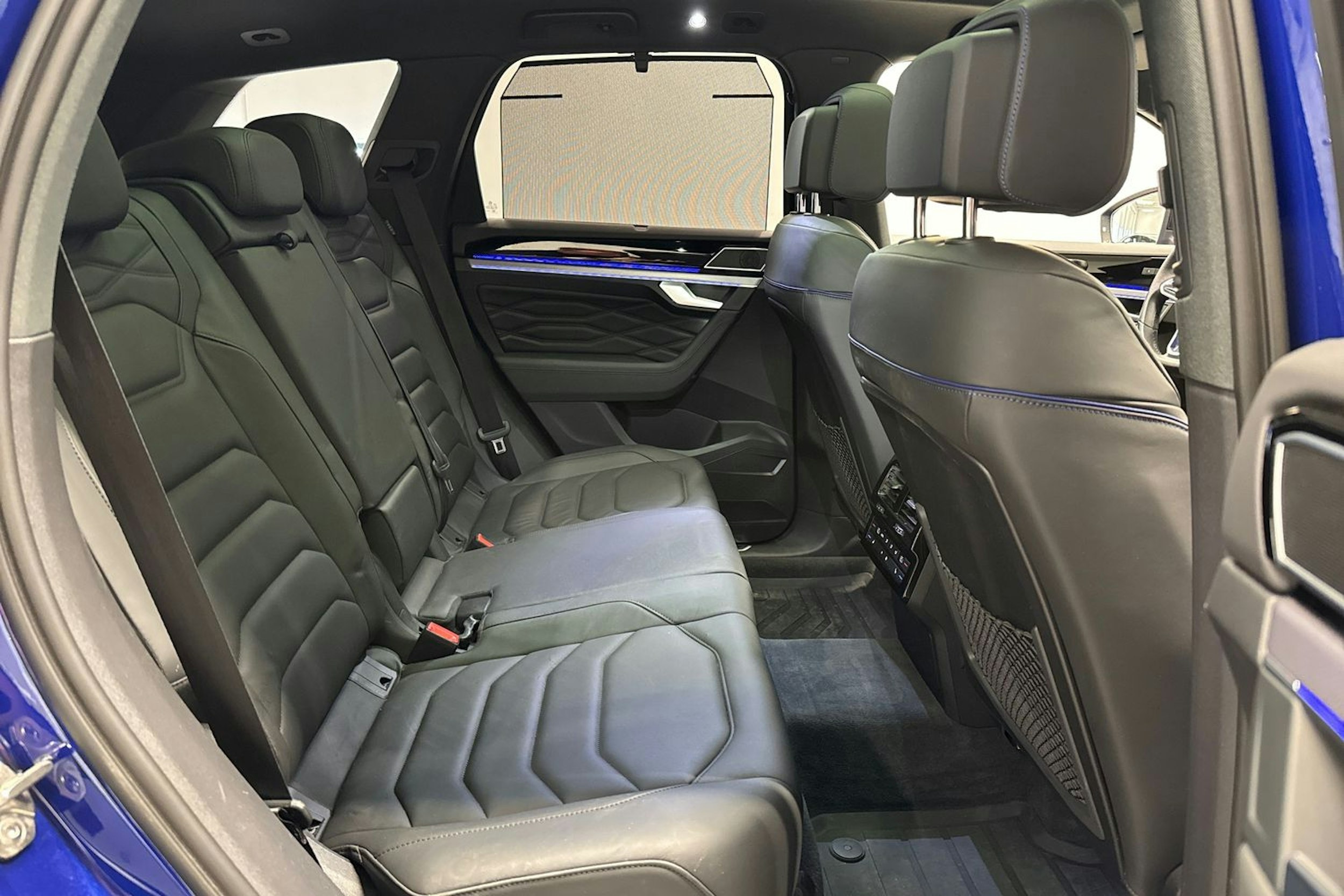 met. sininen Volkswagen Touareg 2021 kuva 14.