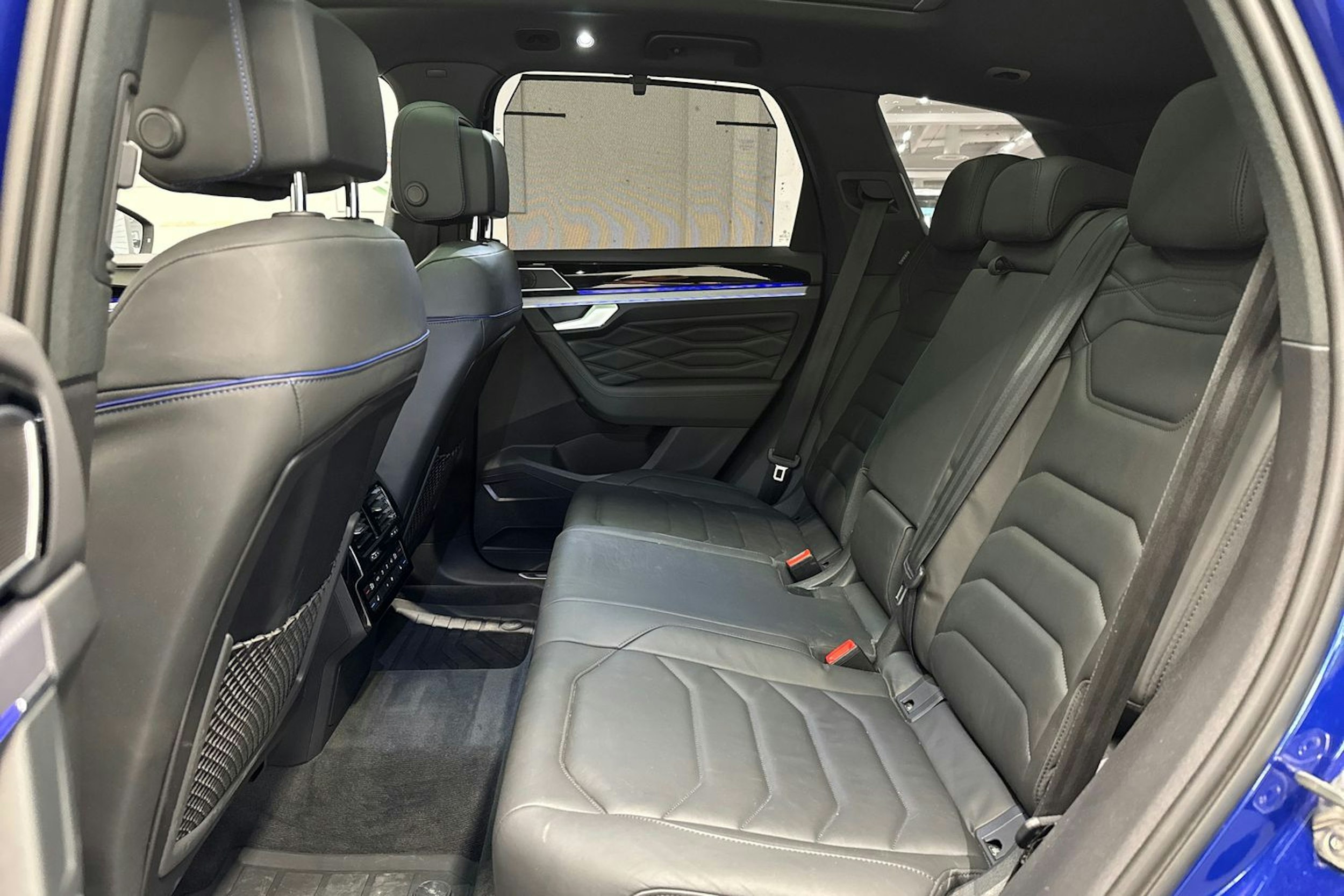 met. sininen Volkswagen Touareg 2021 kuva 15.