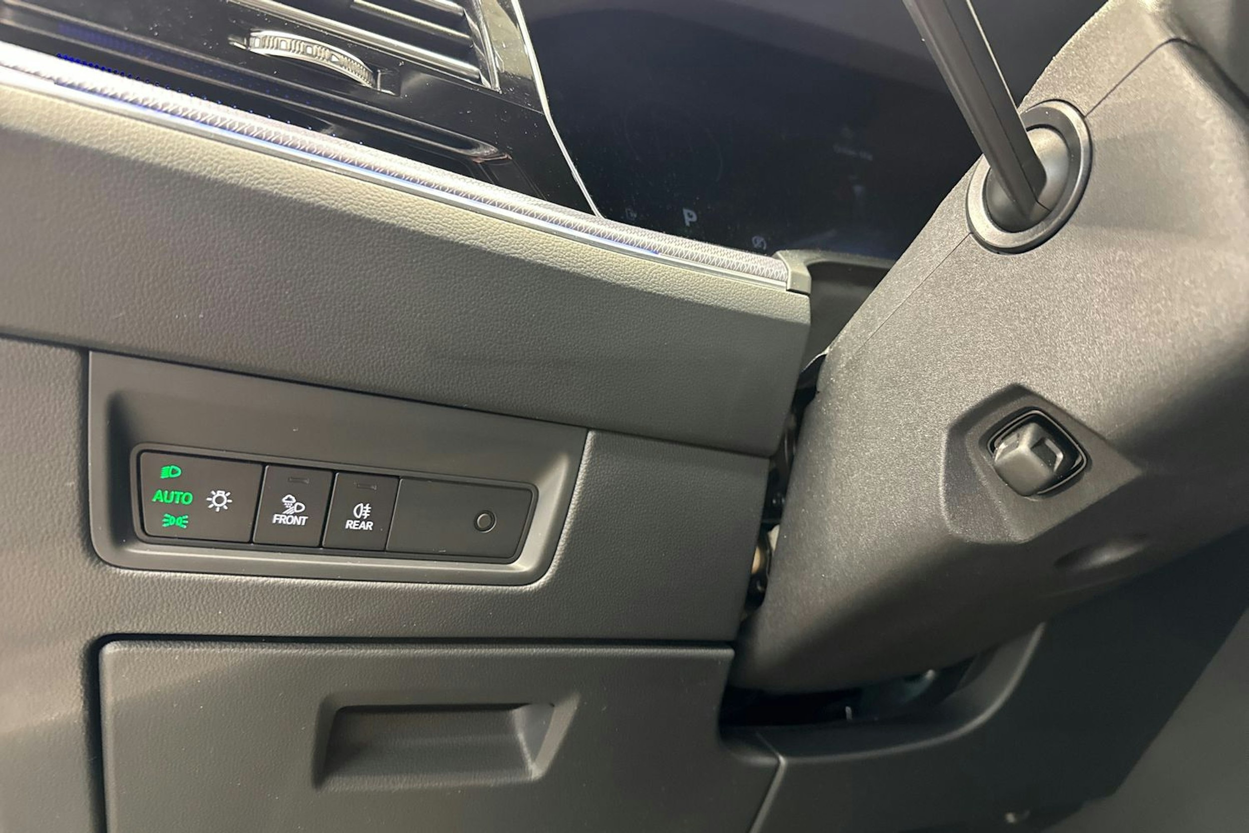met. sininen Volkswagen Touareg 2021 kuva 27.