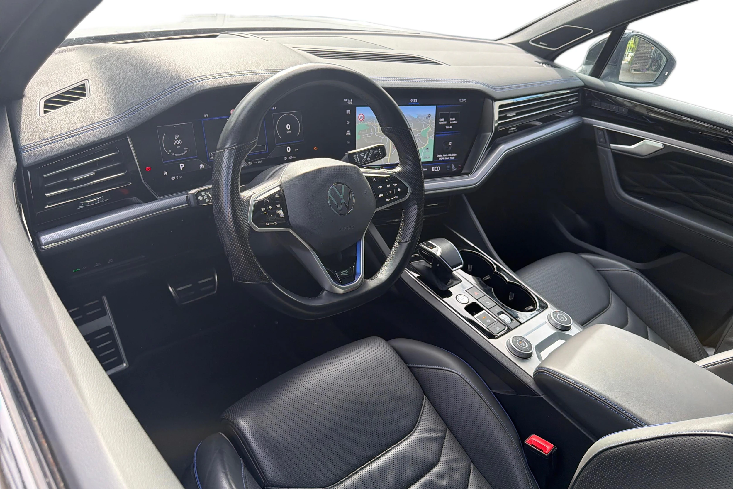 Valkoinen Volkswagen TOUAREG 2021 kuva 3.