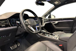 valkoinen Volkswagen Touareg 2021 kuva 6.