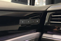 valkoinen Volkswagen Touareg 2021 kuva 26.