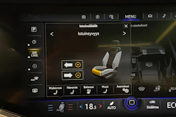 valkoinen Volkswagen Touareg 2021 kuva 37.