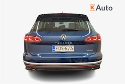 sininen Volkswagen Touareg 2021 kuva 3.