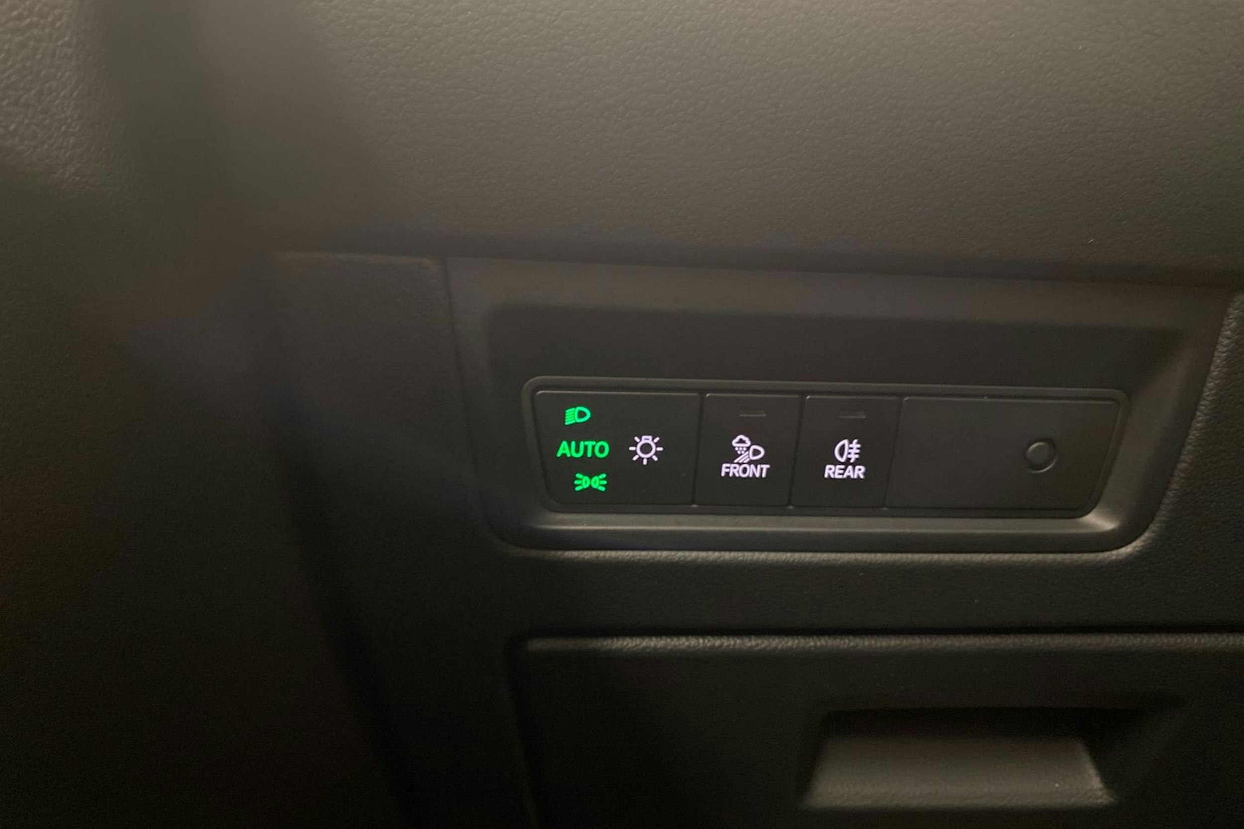 sininen Volkswagen Touareg 2021 kuva 18.