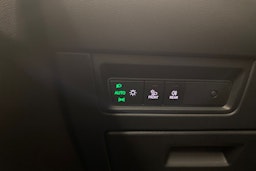 sininen Volkswagen Touareg 2021 kuva 18.