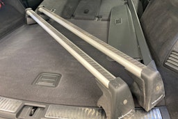 sininen Volkswagen Touareg 2021 kuva 39.