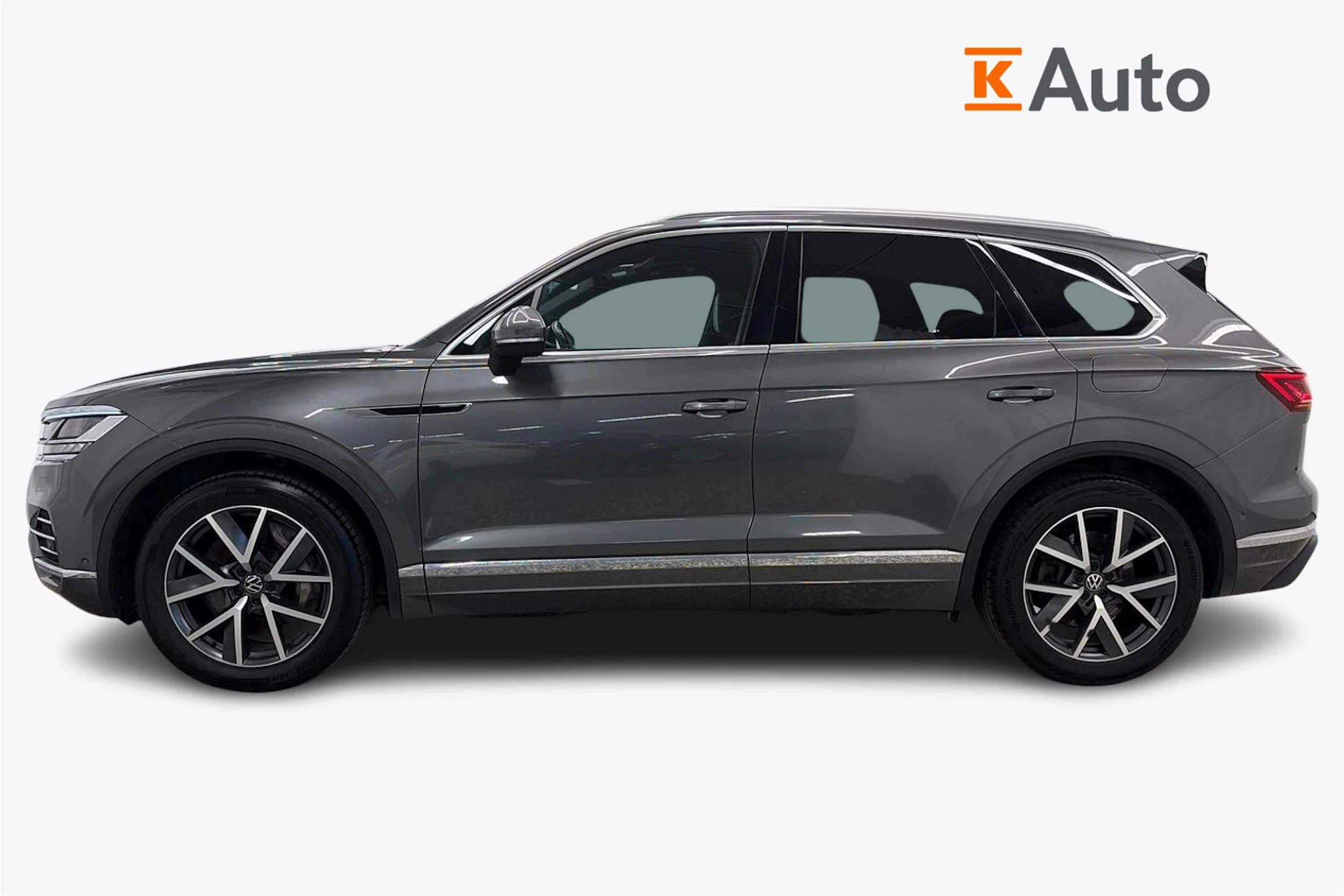 Harmaa Volkswagen TOUAREG 2021 kuva 5.