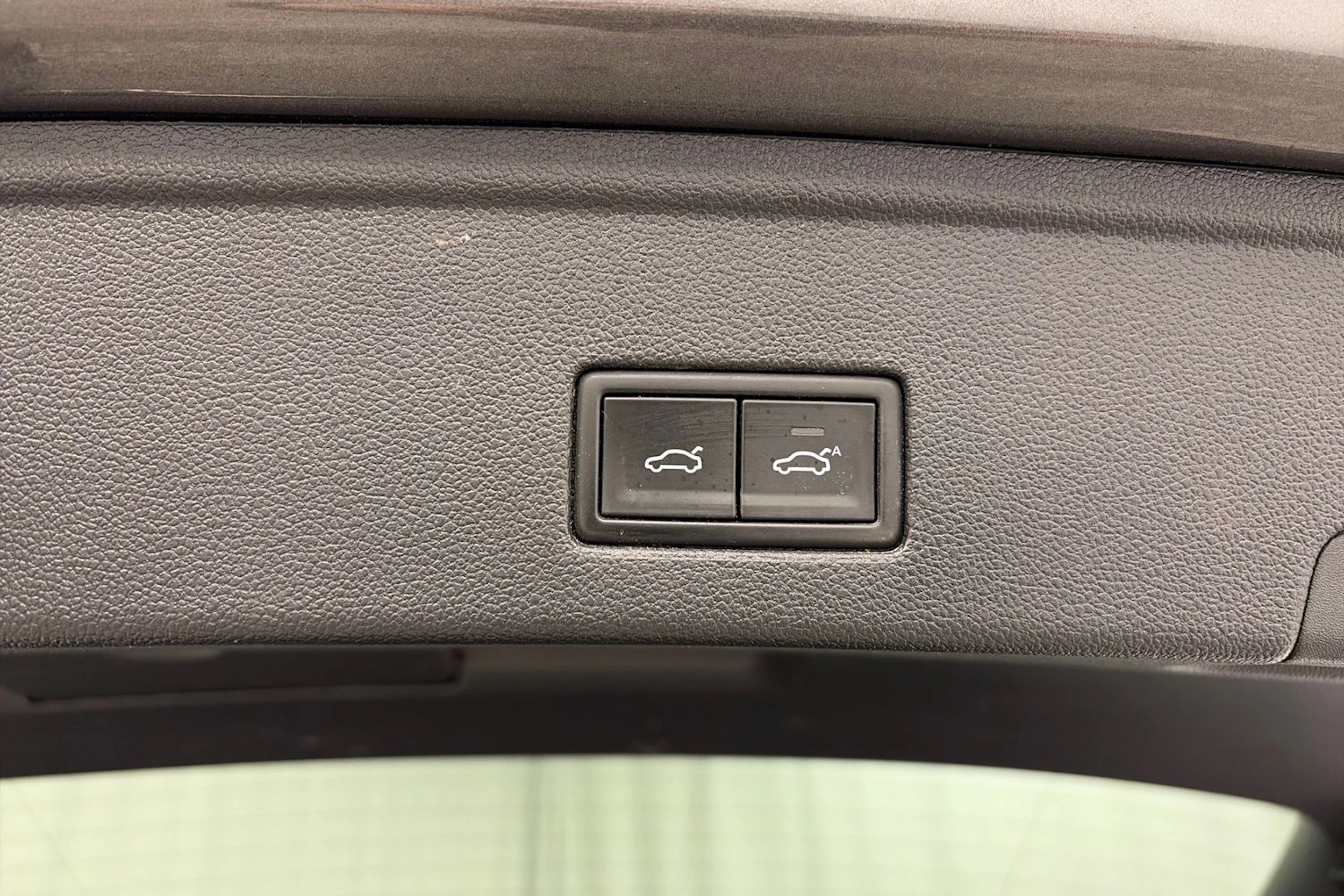 Harmaa Volkswagen TOUAREG 2021 kuva 11.