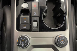 Harmaa Volkswagen TOUAREG 2021 kuva 22.