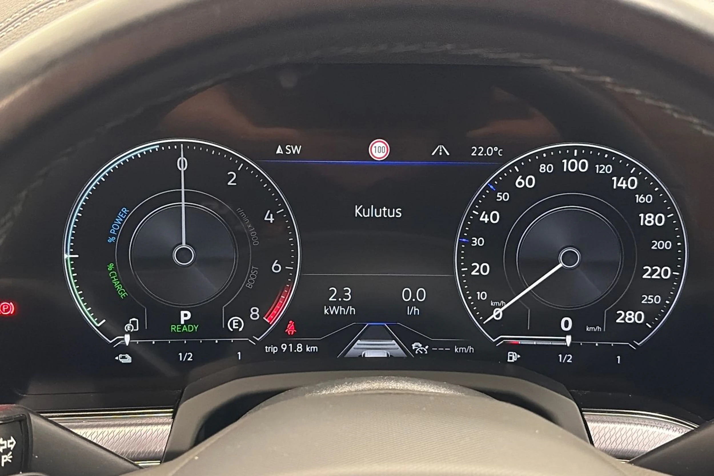 valkoinen Volkswagen Touareg 2021 kuva 20.