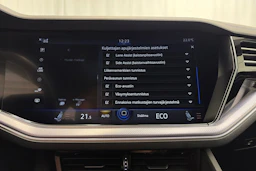 valkoinen Volkswagen Touareg 2021 kuva 28.