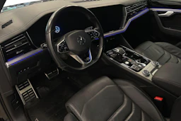 Musta Volkswagen TOUAREG 2021 kuva 6.