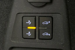 Musta Volkswagen TOUAREG 2021 kuva 25.
