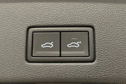 Musta Volkswagen TOUAREG 2021 kuva 26.