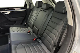 met. harmaa Volkswagen Touareg 2021 kuva 8.
