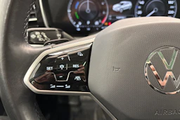 met. harmaa Volkswagen Touareg 2021 kuva 21.