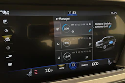 met. harmaa Volkswagen Touareg 2021 kuva 29.