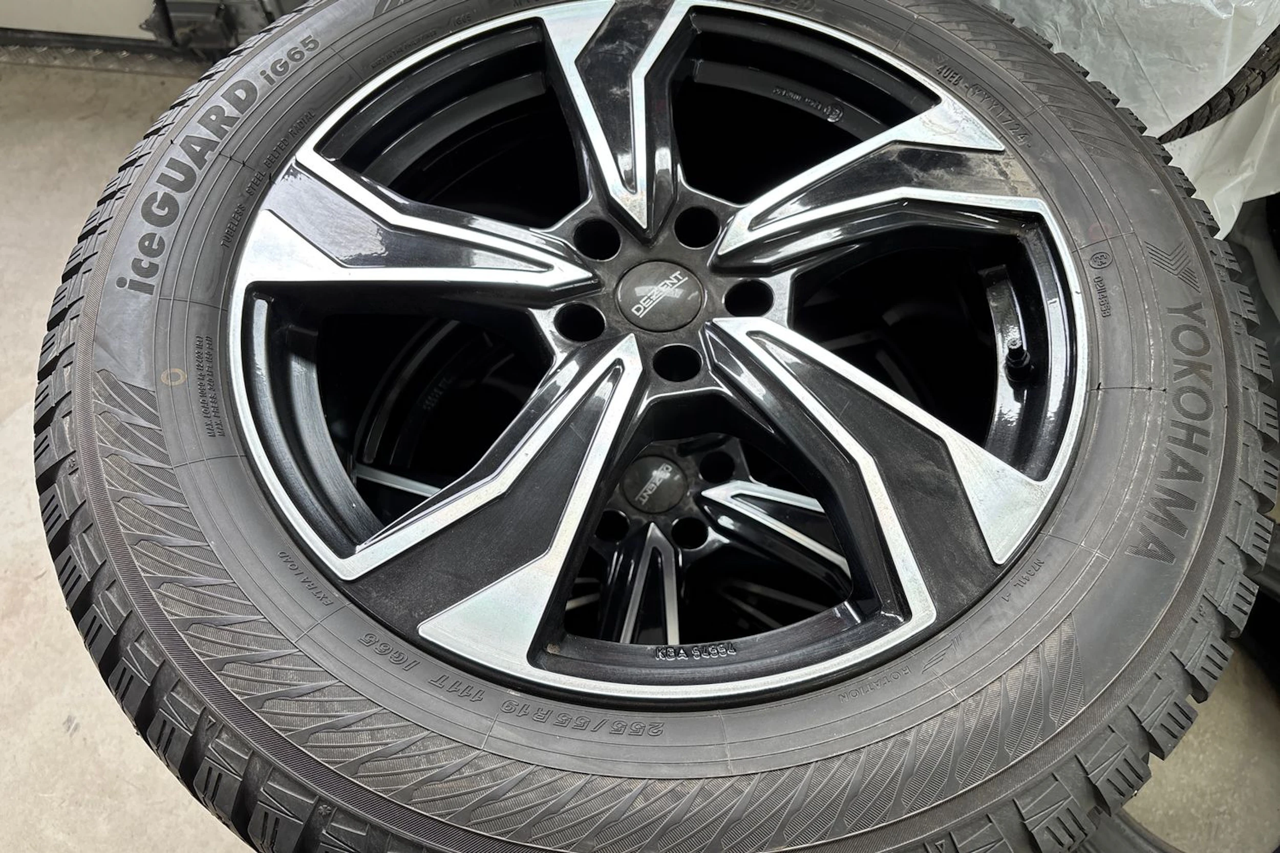 met. harmaa Volkswagen Touareg 2021 kuva 34.