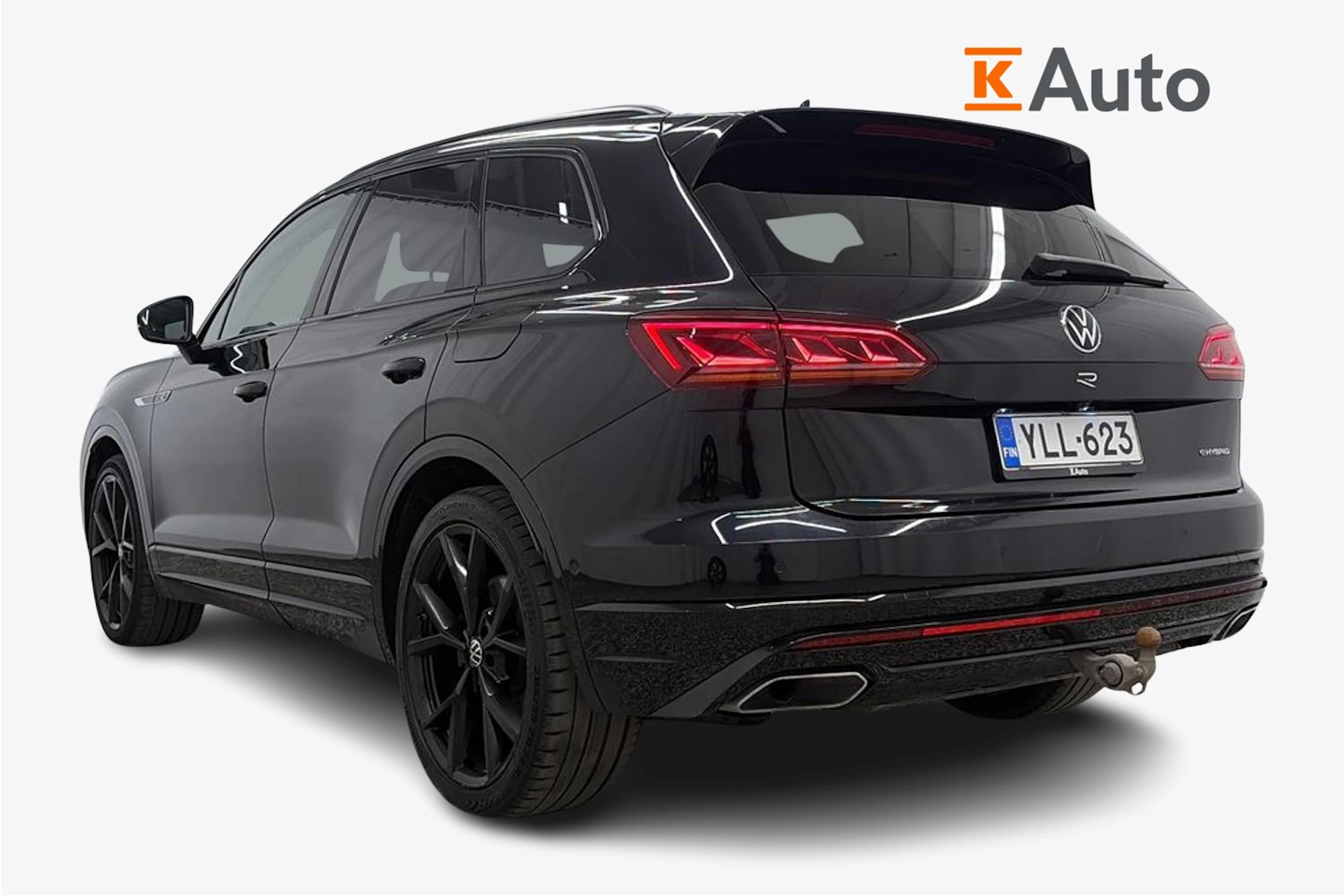 Musta Volkswagen TOUAREG 2021 kuva 2.