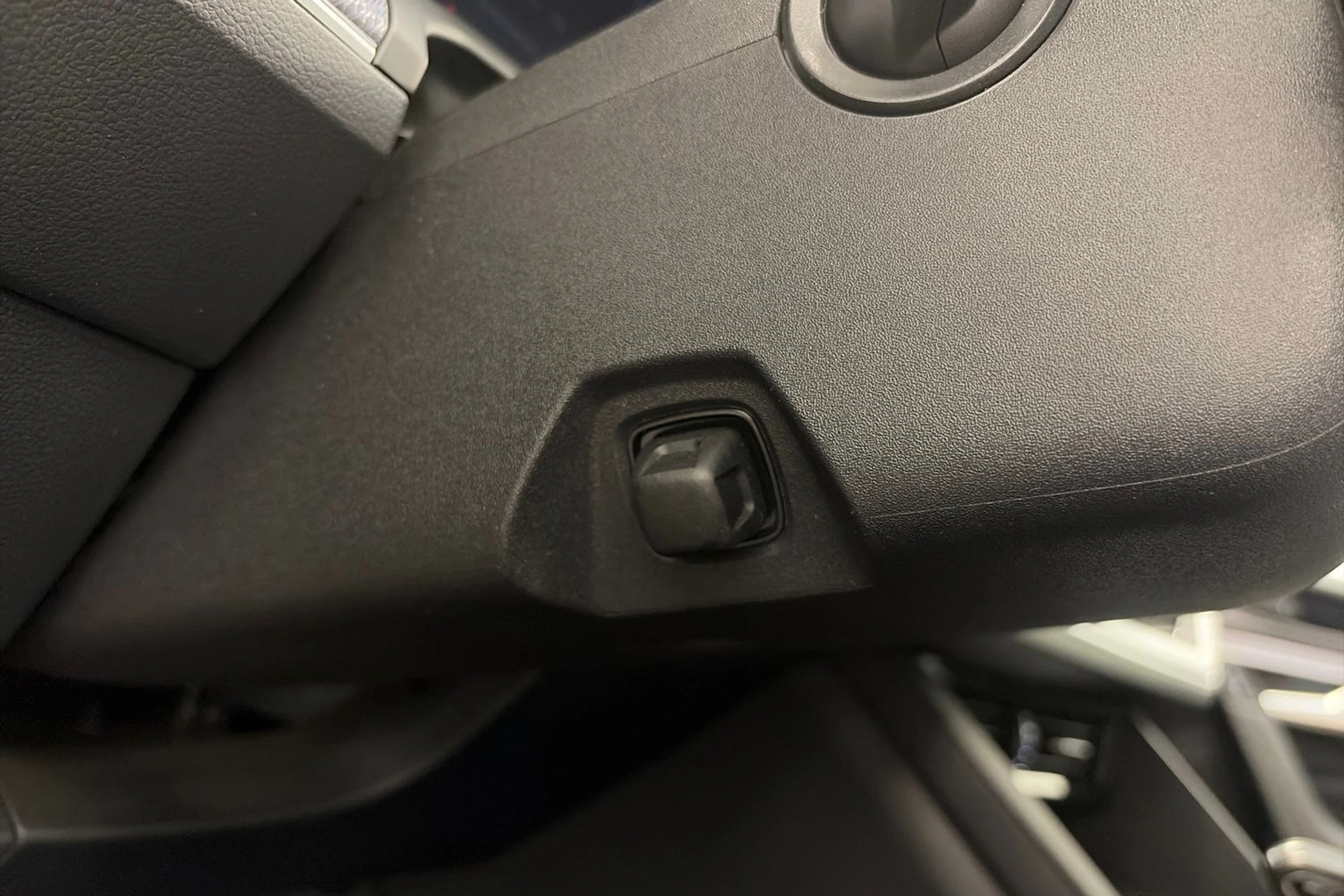 Musta Volkswagen TOUAREG 2021 kuva 23.