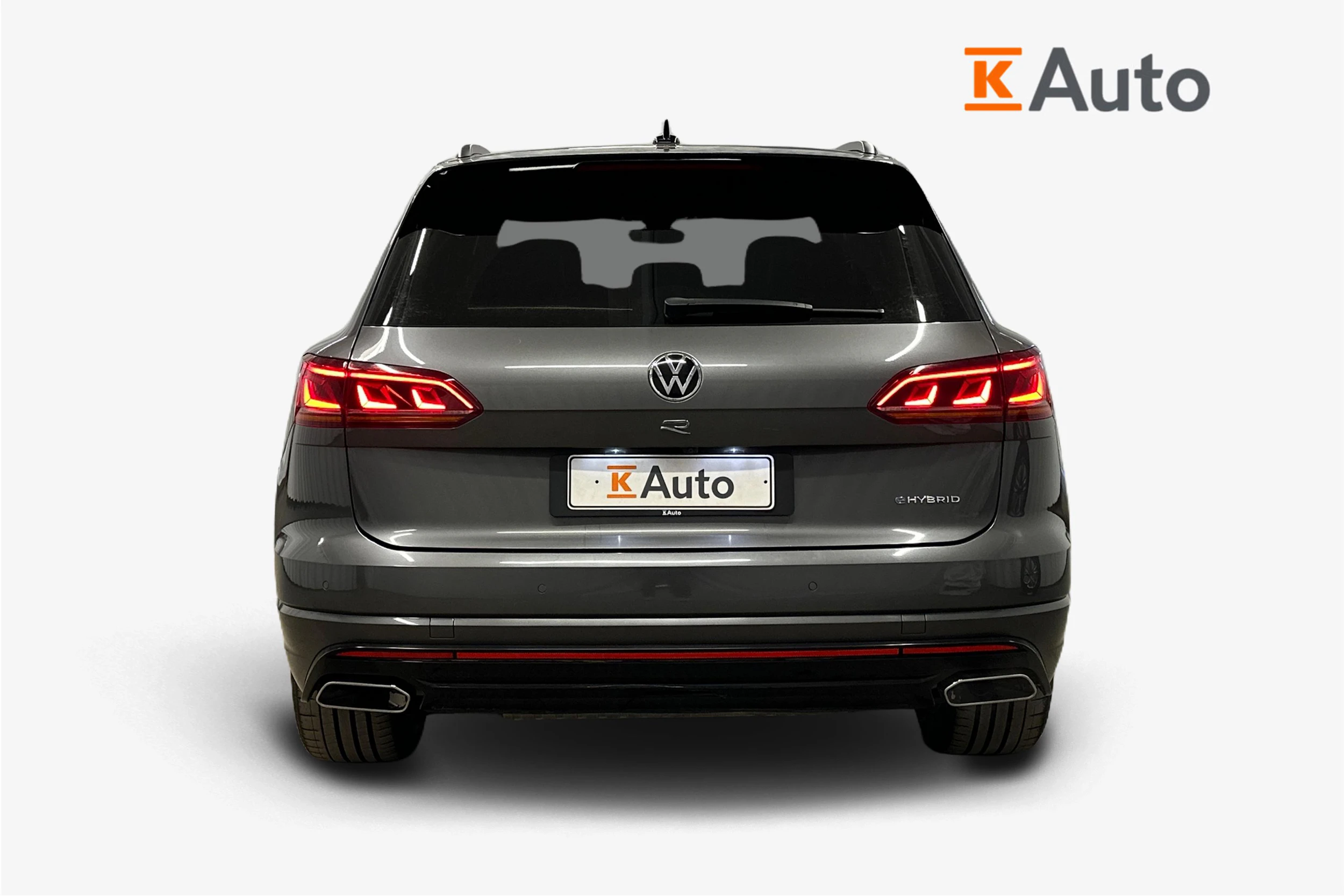 harmaa Volkswagen Touareg 2023 kuva 3.