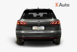 harmaa Volkswagen Touareg 2023 kuva 3.