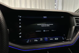 harmaa Volkswagen Touareg 2023 kuva 17.