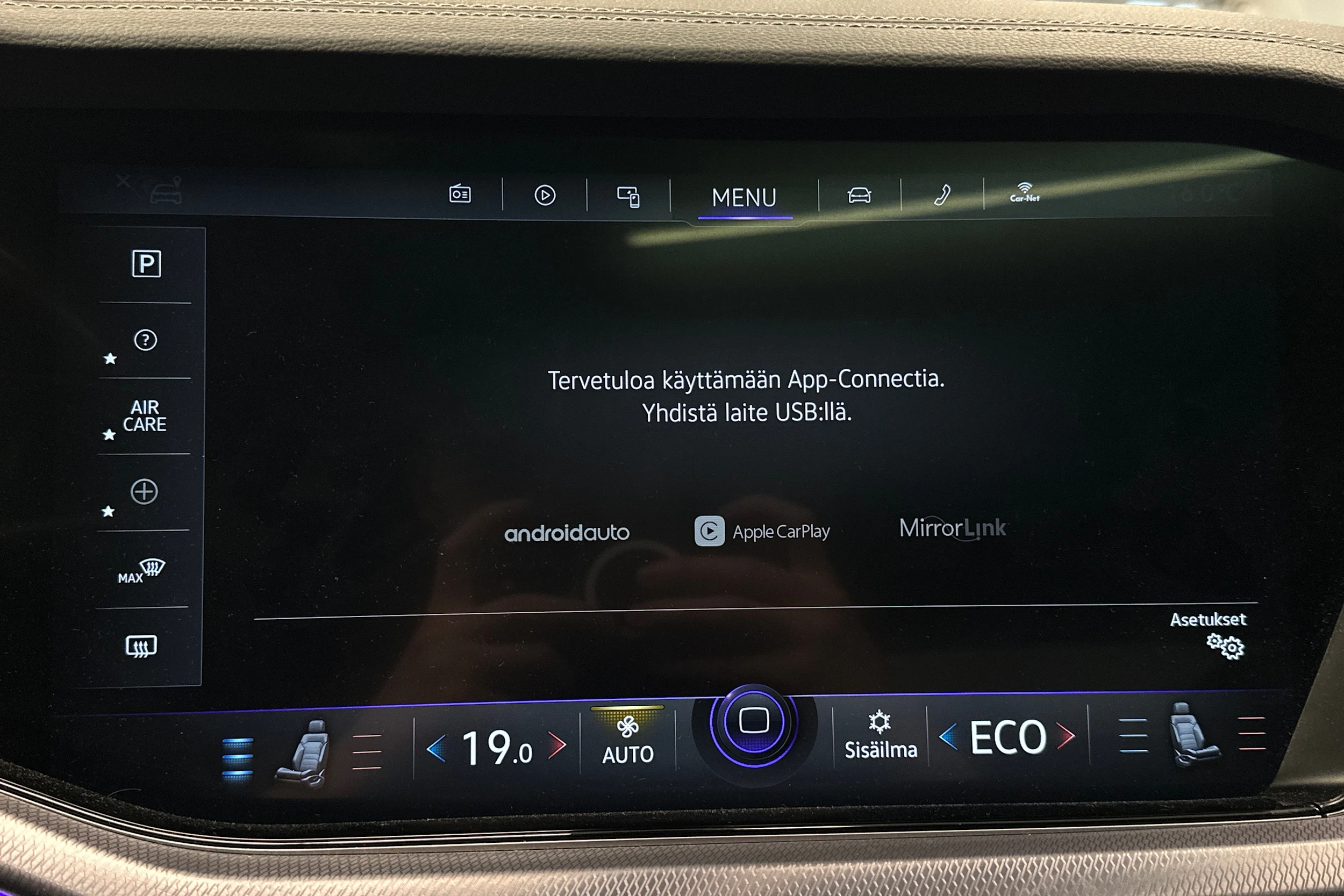 sininen Volkswagen Touareg 2023 kuva 24.