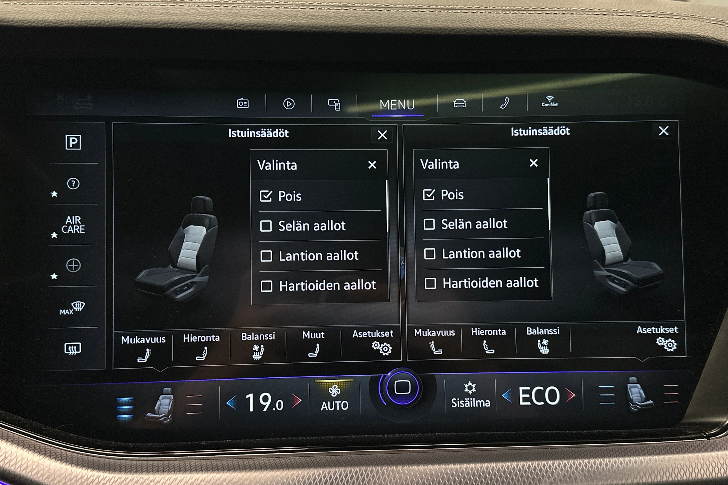 sininen Volkswagen Touareg 2023 kuva 28.