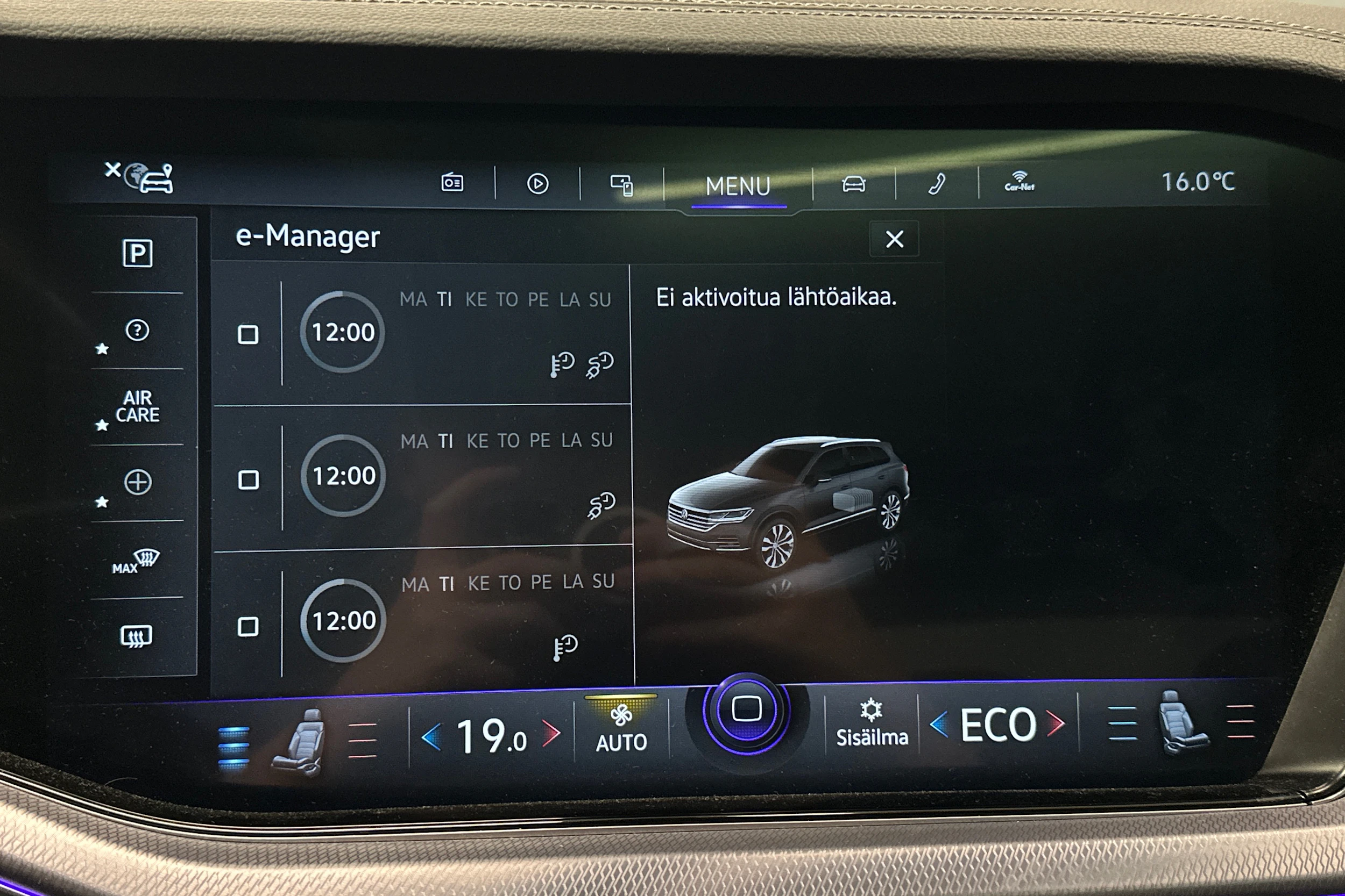 sininen Volkswagen Touareg 2023 kuva 30.