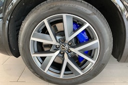 musta Volkswagen Touareg 2024 kuva 9.