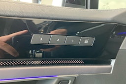 musta Volkswagen Touareg 2024 kuva 13.