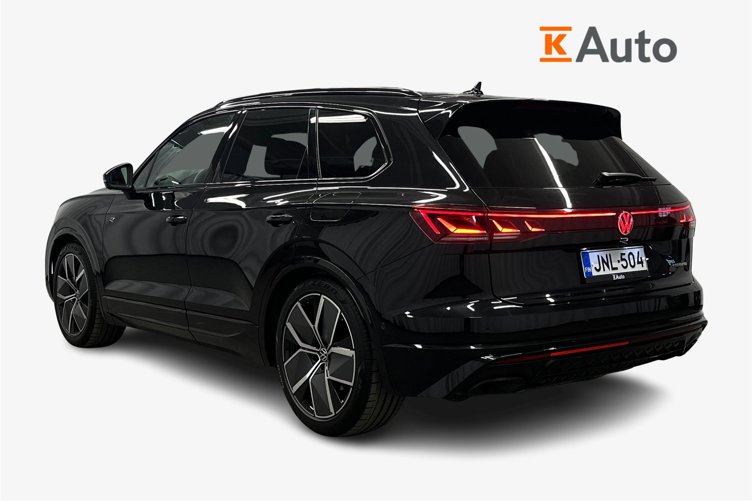 musta Volkswagen Touareg 2024 kuva 3.
