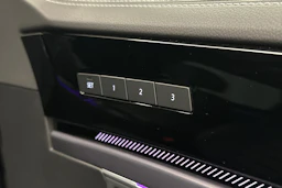 musta Volkswagen Touareg 2024 kuva 23.