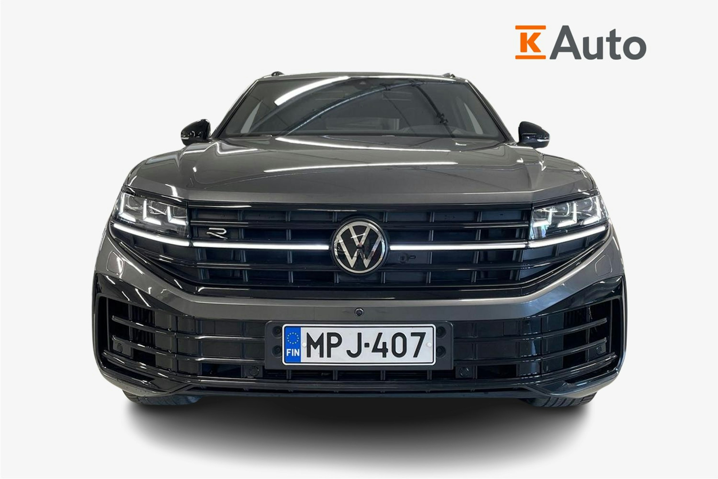 harmaa Volkswagen Touareg 2024 kuva 5.
