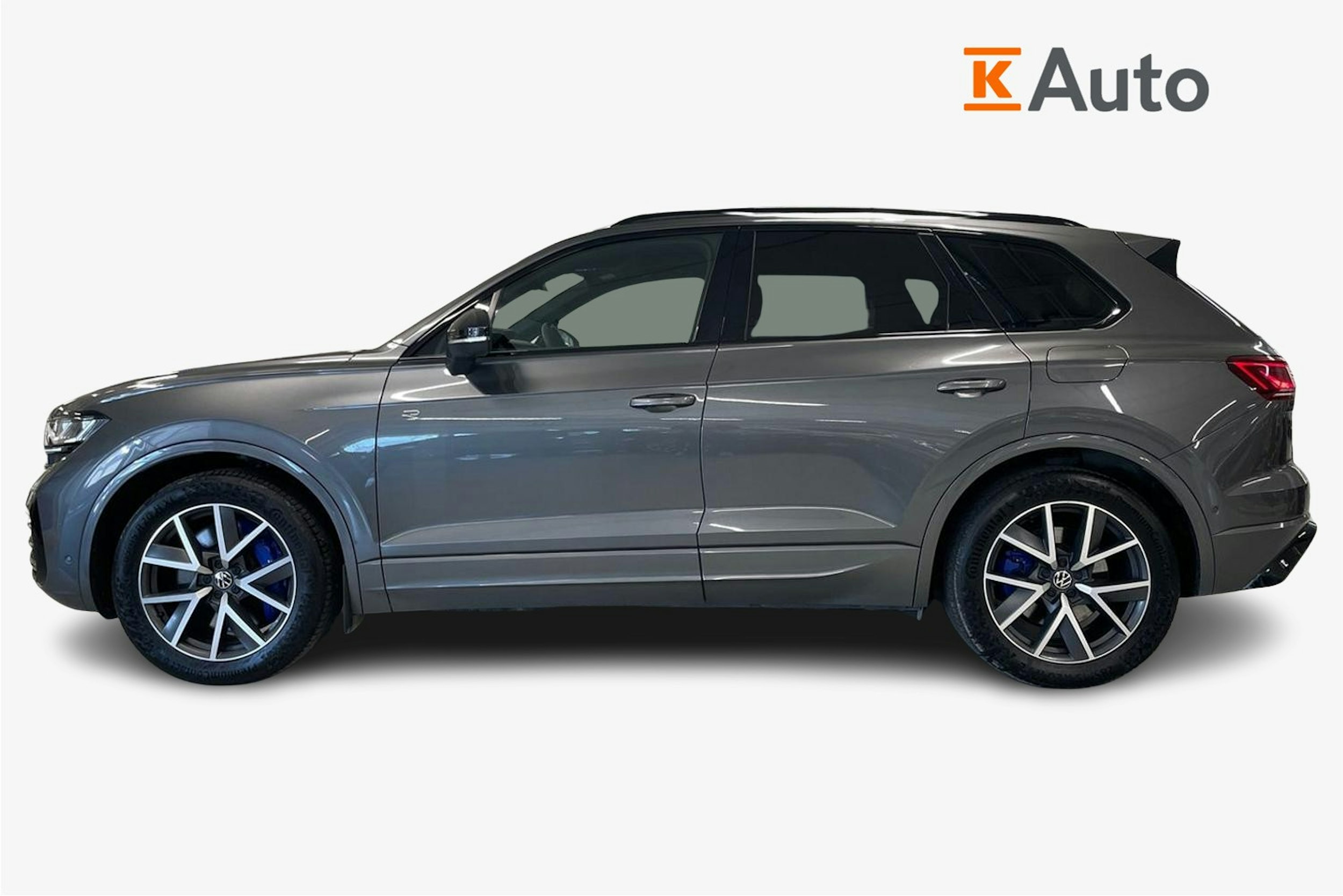 harmaa Volkswagen Touareg 2024 kuva 6.